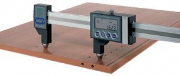 Digital-Schieblehre DIGIT+universal für lineare Innen- und Außenmaße, Bohrlochabstände 1000 mm, 1500 mm, 2000 mm und 2500 mm